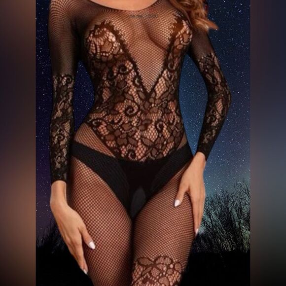 Long-Sleeve Body Stocking, Lingerie - Sexy!
Crotchless, Closed Toe
New - Picture 6 of 6